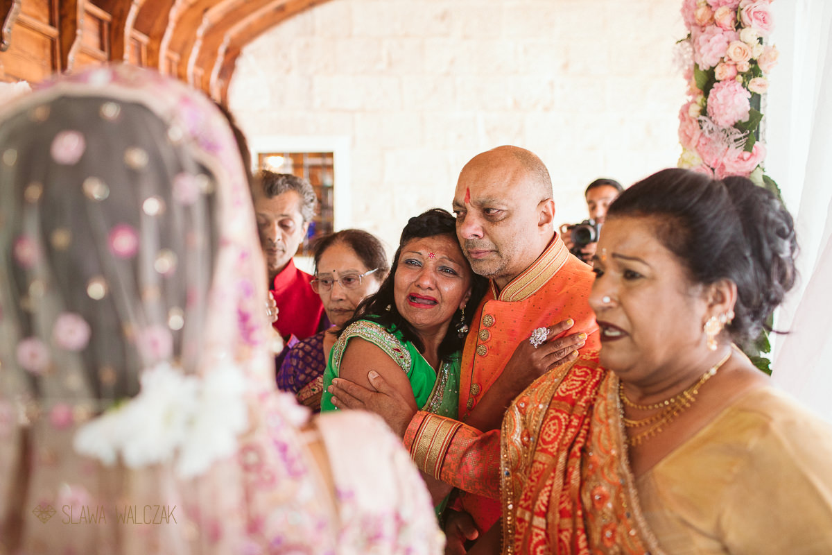 Vidai ata Hindu wedding ceremony in Castello Zammitello Malta