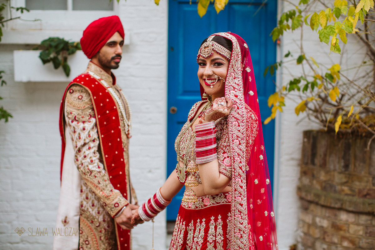 Sikh Cuple wedding portraits in Notting Hill