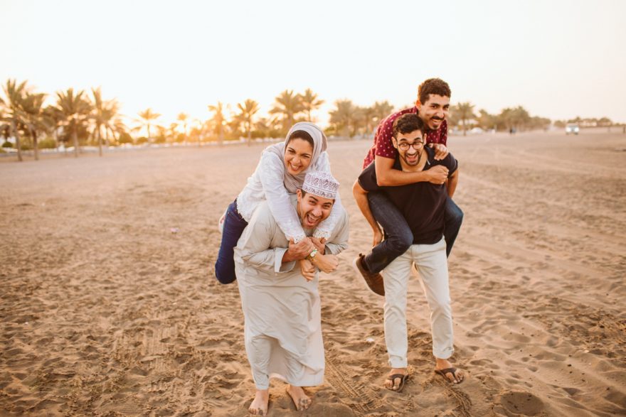 fun, piggie bag family photo shoot in Oman