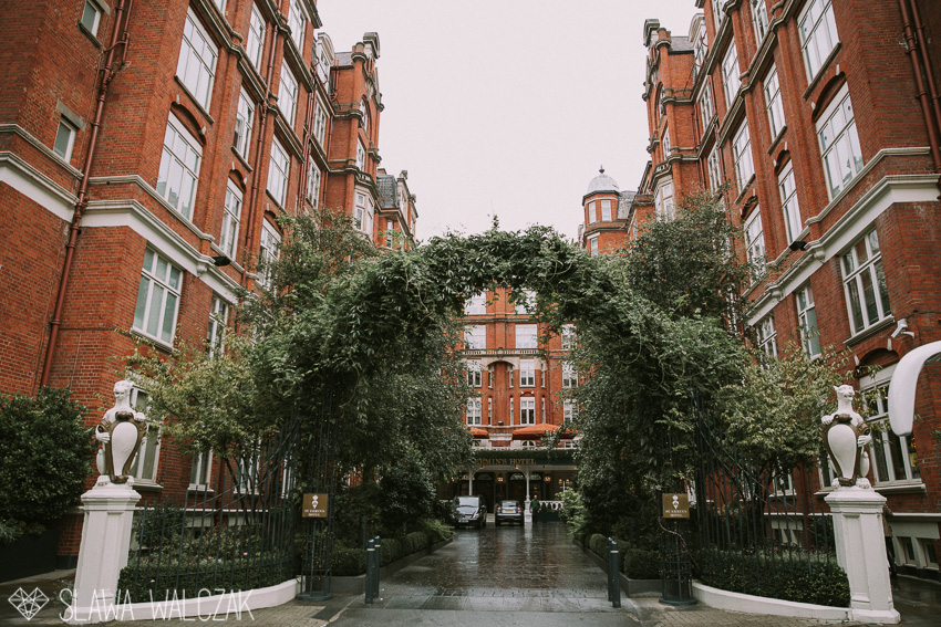 outside photo of St Ermin's Hotel