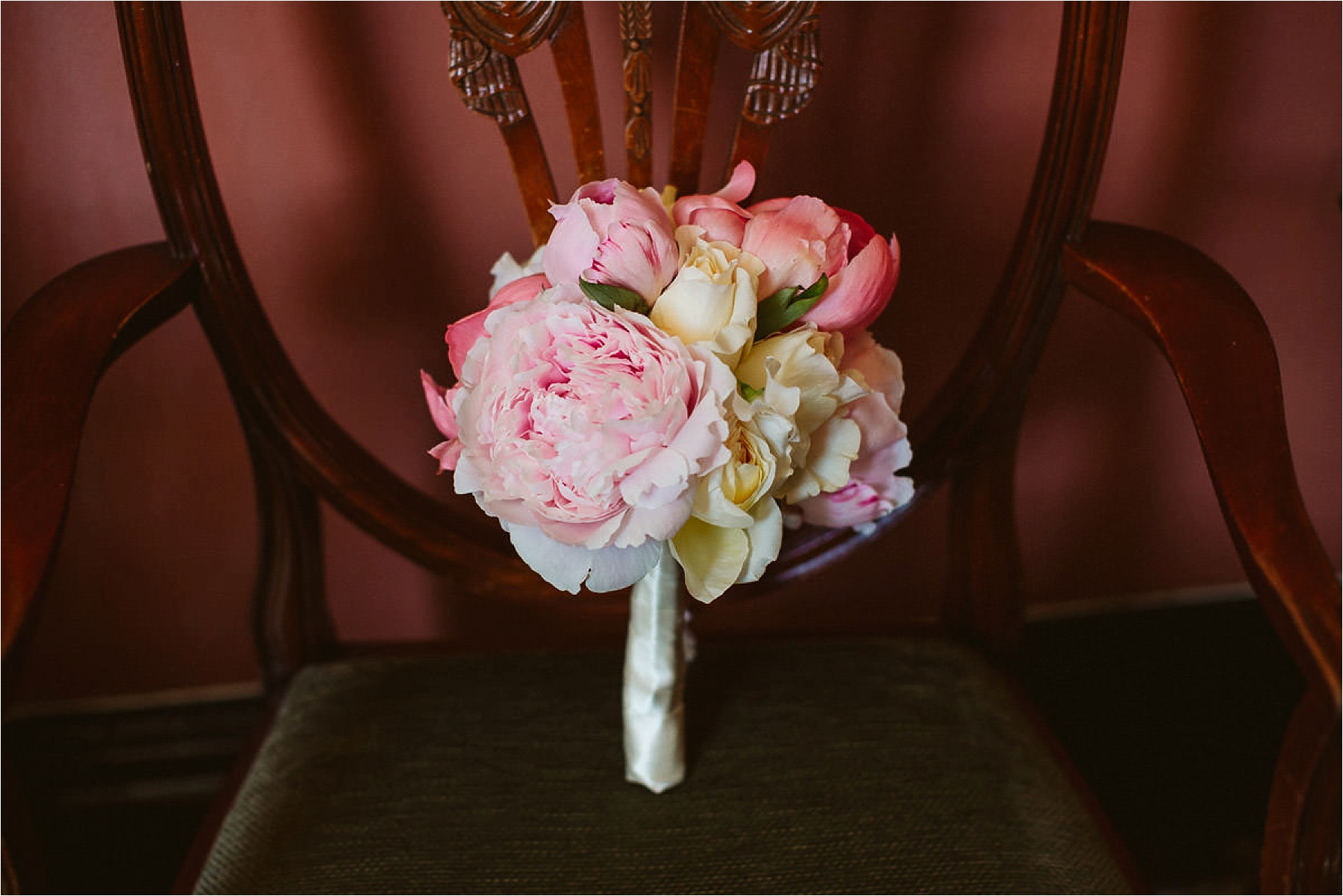 bridal flowers from kensington and chelsea register office wedding