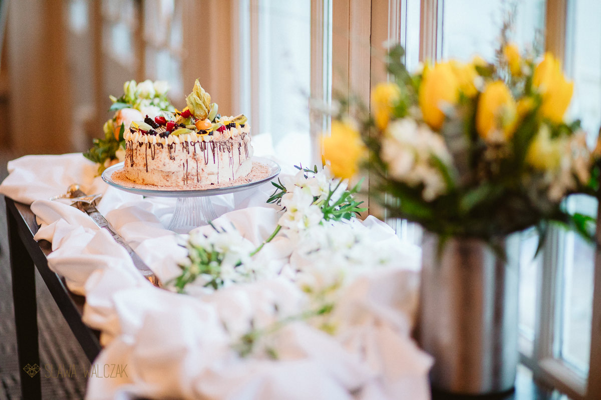 wedding cake at Compleat Angler Hotel in Marlow