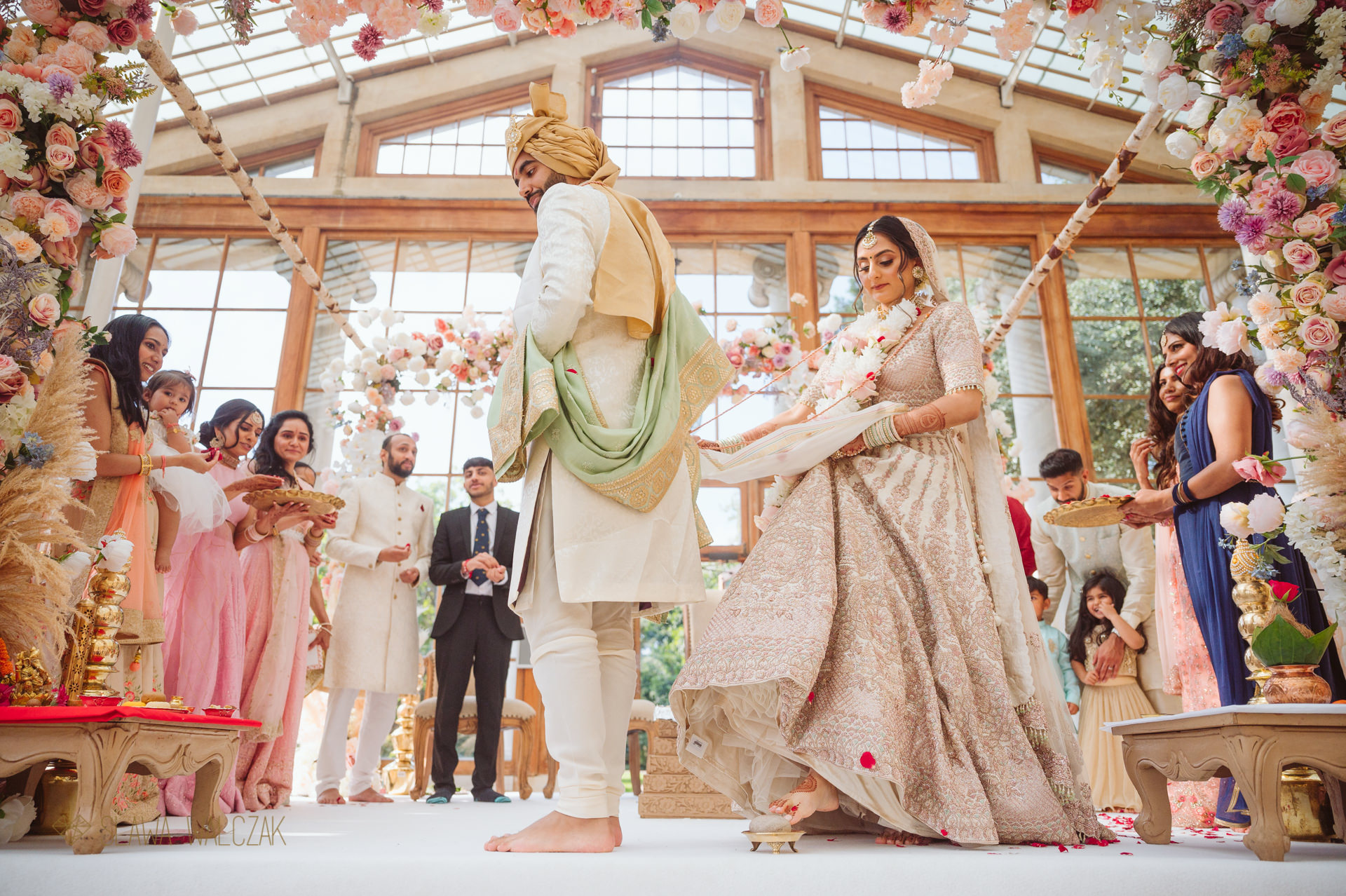 Kew Garden Hindu wedding photos